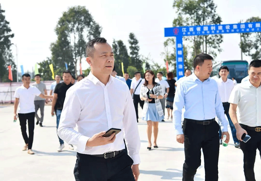 迪歐家具集團江睦工業(yè)園項目動工奠基儀式入場現場圖